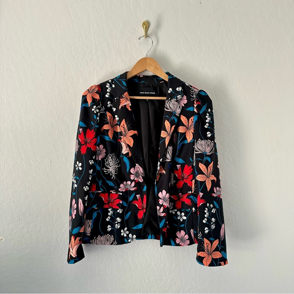 Who What Wear Black and Red Floral Blazer
